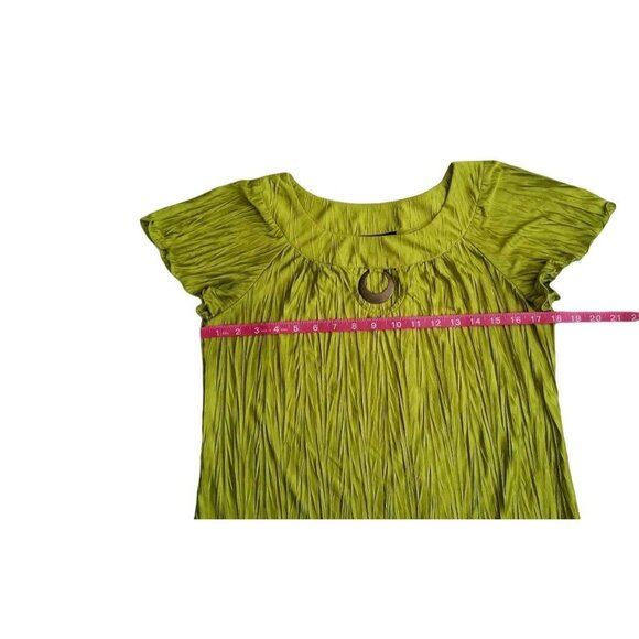 AGB Women's Crinkled Short Flutter Sleeve Yellow Green Blouse Size Small - Picture 7 of 10